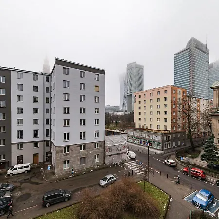 Apartman In The Center Of Varsó